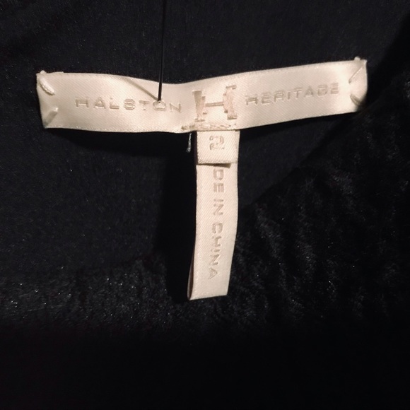 HALSTON sz 2 -EUC - Picture 3 of 4